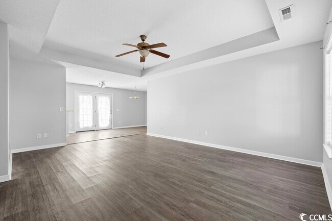 Foto del edificio - 414 Oak Crest Cir