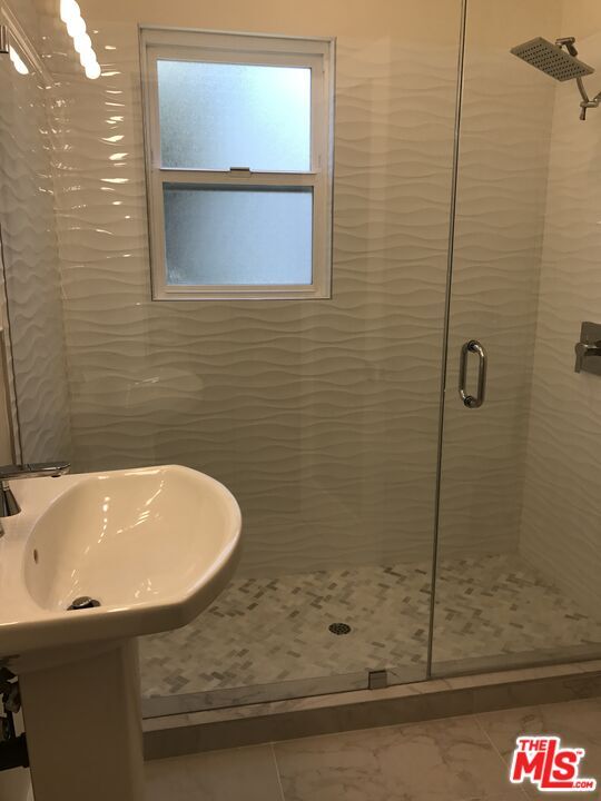 Foto del edificio - 11453 National Blvd