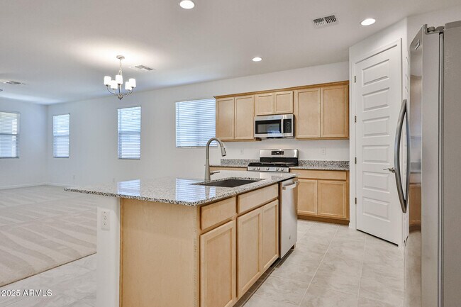 Foto del edificio - 8753 W Colter St