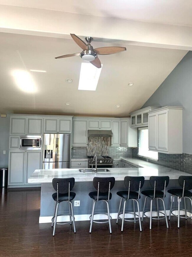 Building Photo - 4309 Faraday Dr