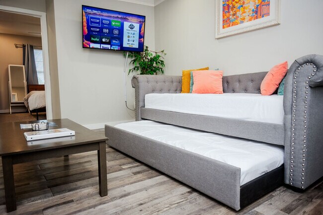 Foto del edificio - 1120 Morgan Ave