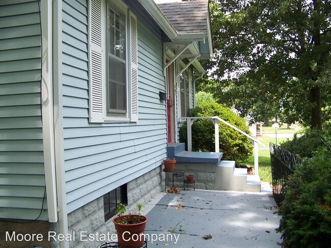 Foto del edificio - 2 br, 1 bath House - 207 Elm Street