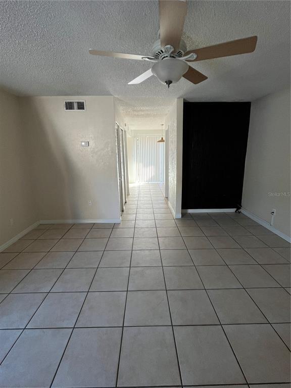 Building Photo - 4023 Henley Rd