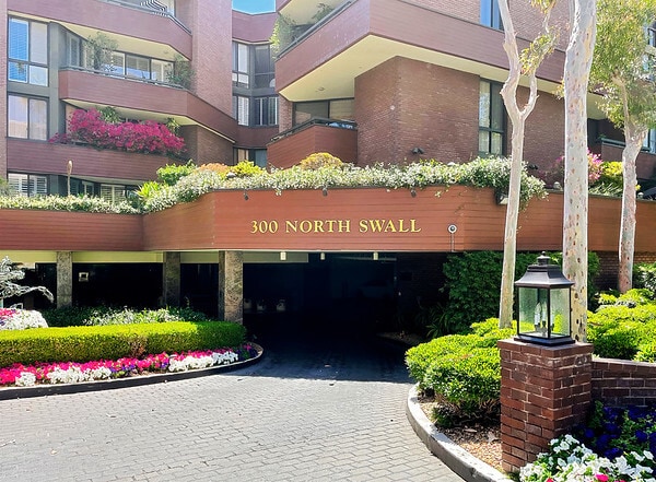 Building Photo - 300 N Swall Dr