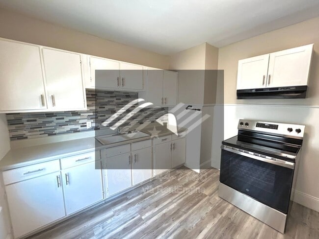 Photo - 2806 S Smithville Rd House