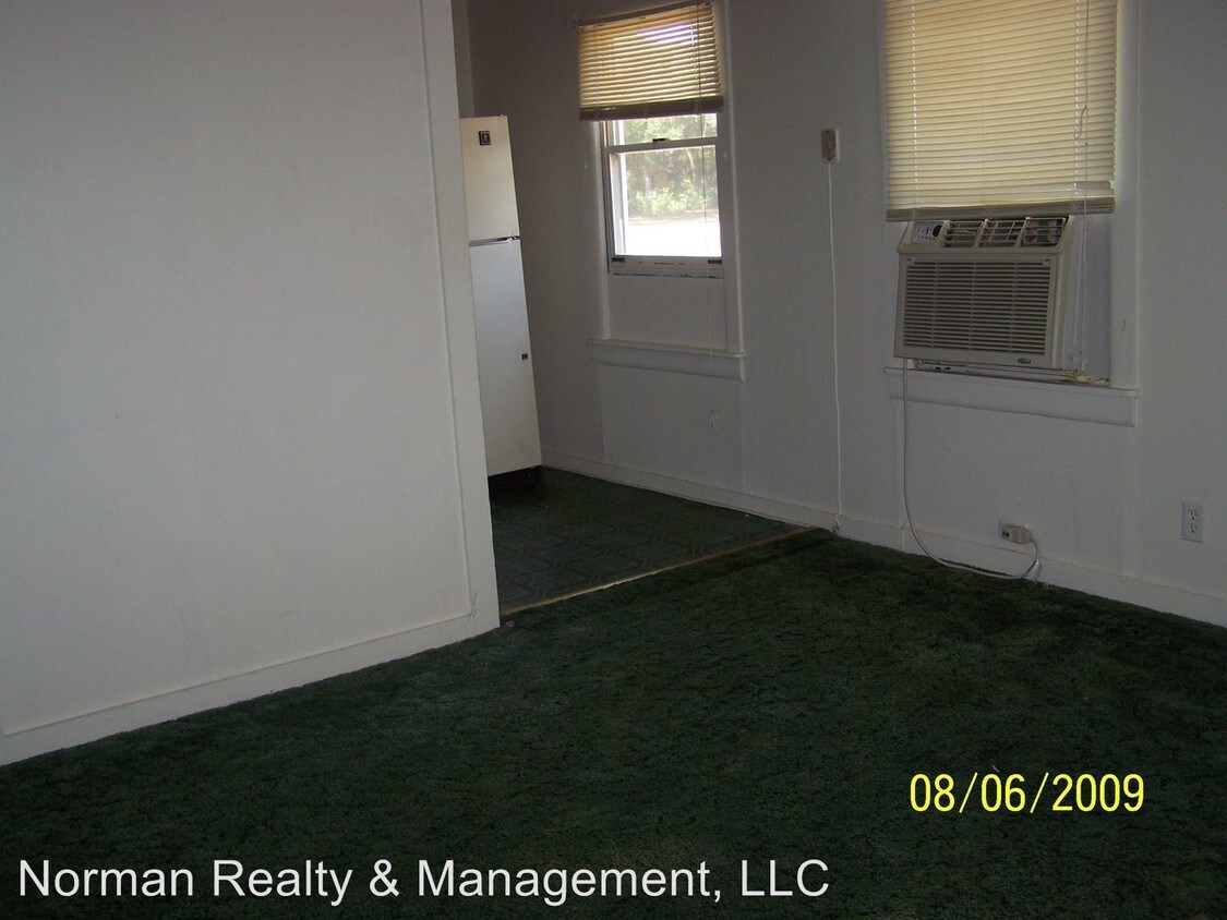 Building Photo - 102 Griffin St