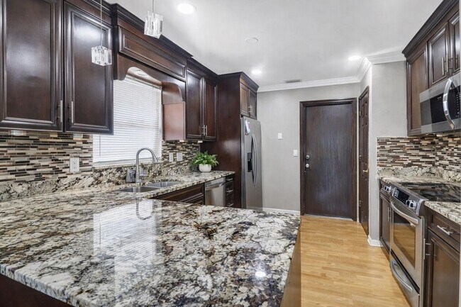 Foto del edificio - 1521 Snapdragon Dr