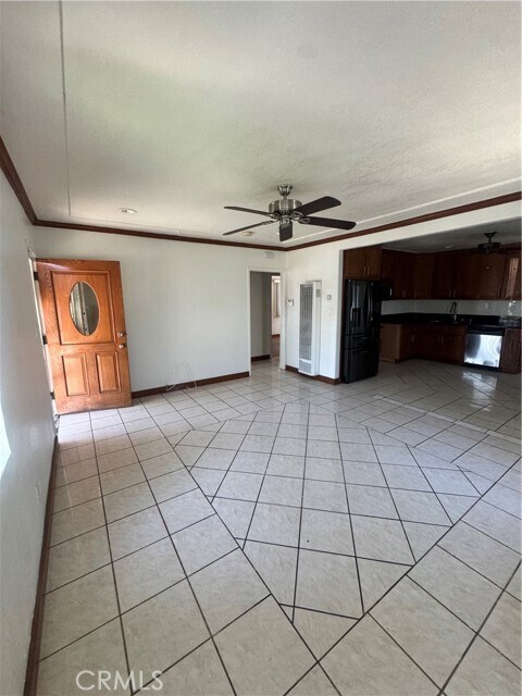 Foto del edificio - 3533 W 116th St