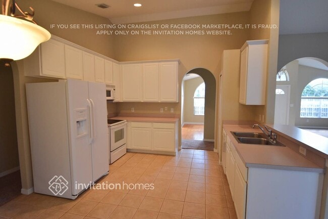 Building Photo - 126 Cedar Springs Cir