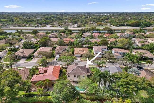 Foto del edificio - 16405 Diamond Head Dr