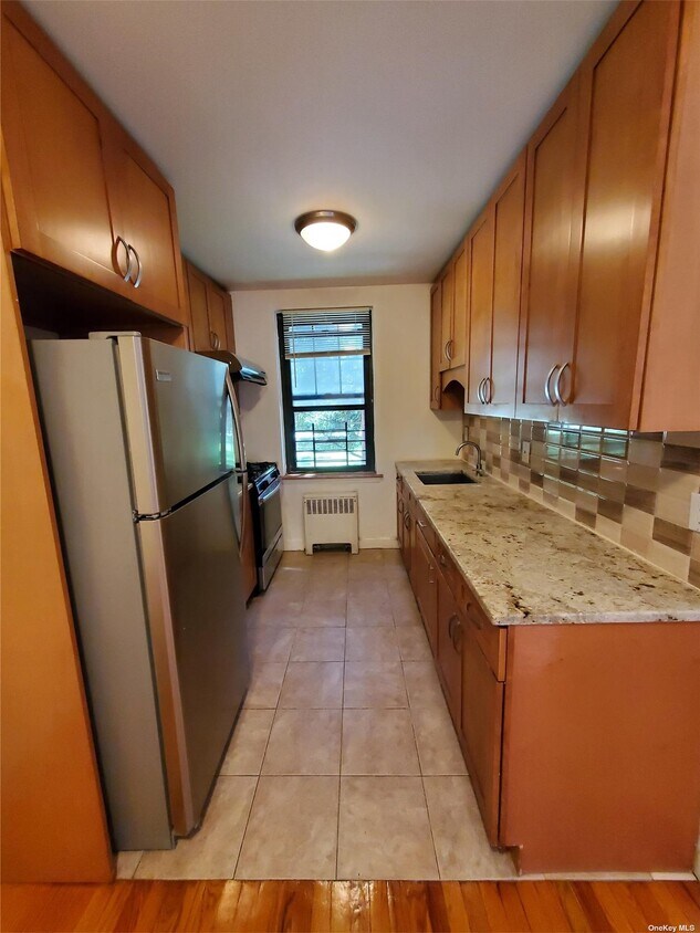 Primary Photo - 70- 10 136th St