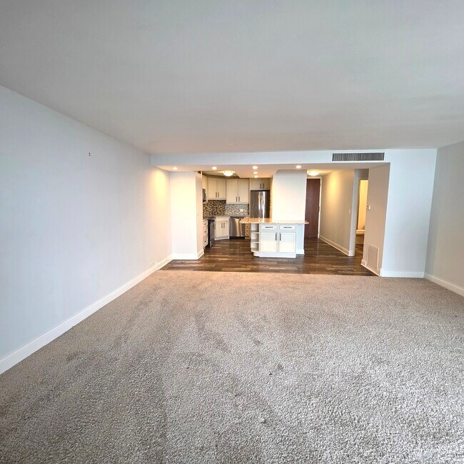 Foto del edificio - 6033 N Sheridan Rd