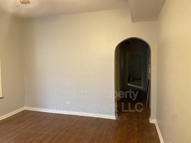 Building Photo - 6214 S Evans Ave