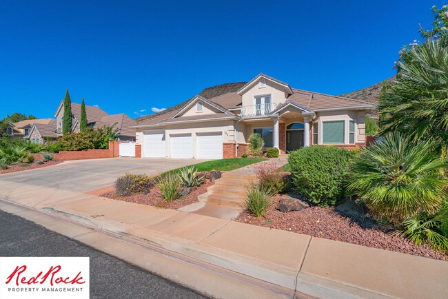 Building Photo - Spacious 4 Bedroom Haven. Your Ideal Home ...