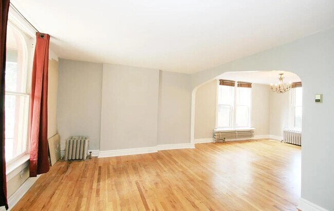 Building Photo - 4245 Umatilla St