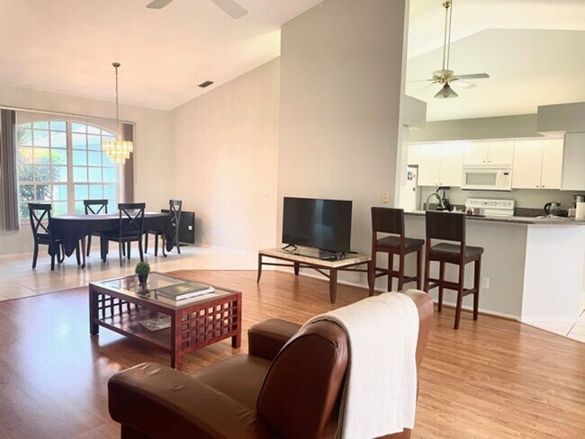 Foto del edificio - ANNUAL/FURNISHED HOME WITH LARGE LANAI - S...