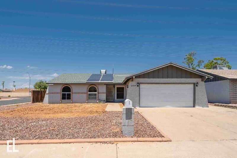 Foto principal - 2954 W Villa Theresa Dr