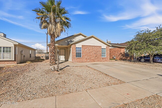 Foto del edificio - 12313 Tierra Arena Dr