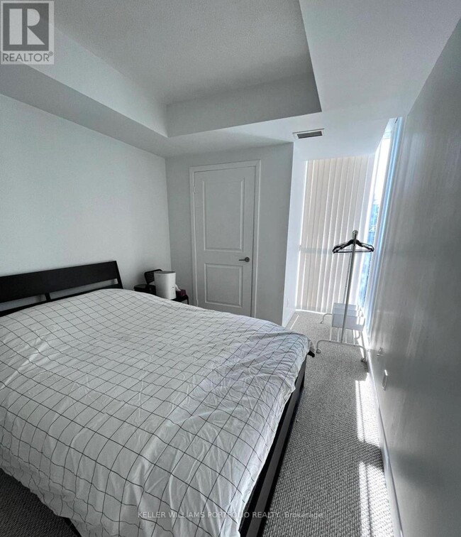 Photo du bâtiment - 4968-4968 Yonge St