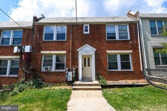 Building Photo - 1314 Downing Pl NE