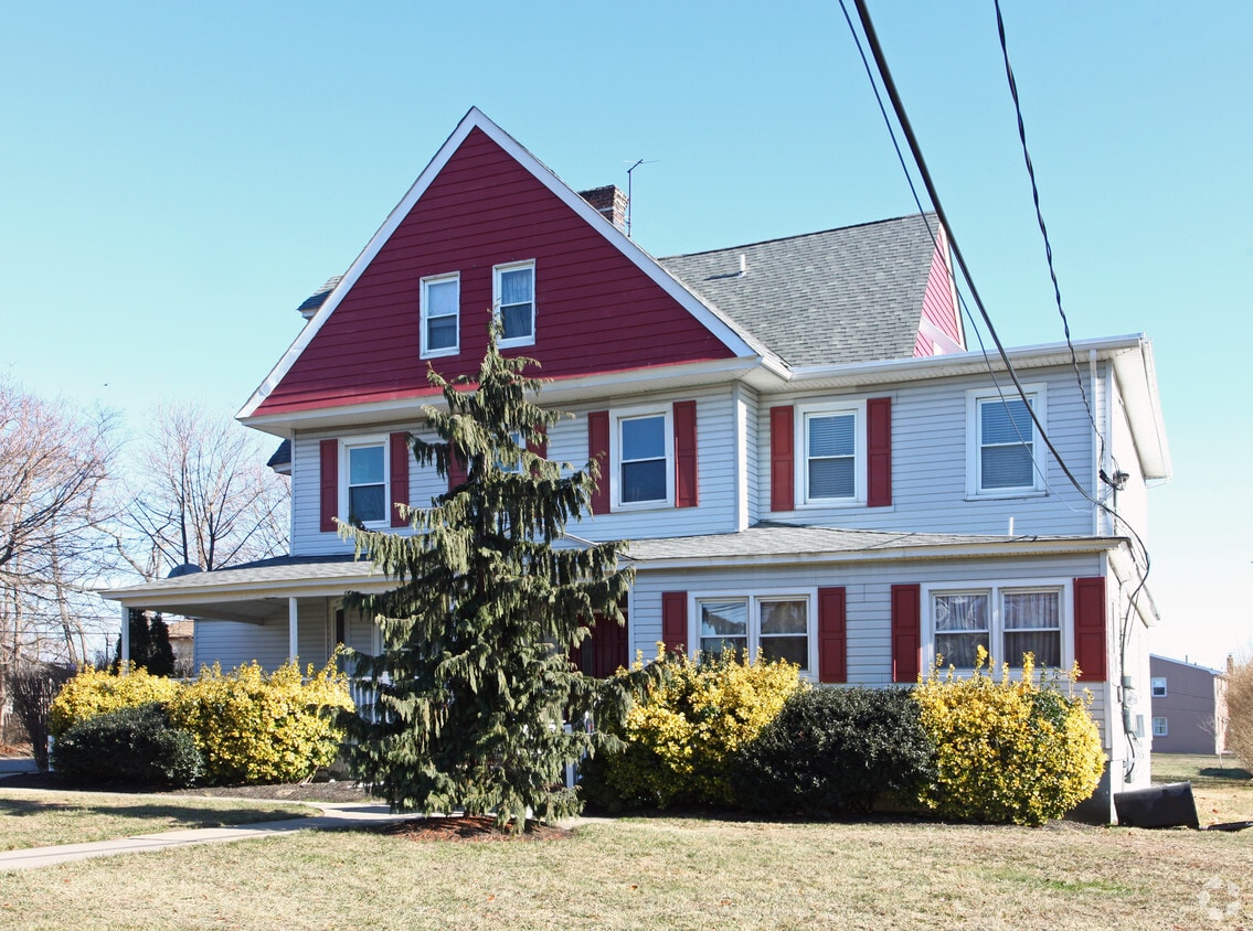Primary Photo - 437 Sairs Ave