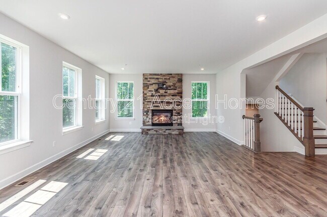 Foto del edificio - 2322 Duncan Ln