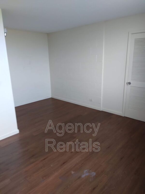 Foto del edificio - 94-494-494 Farrington Hwy