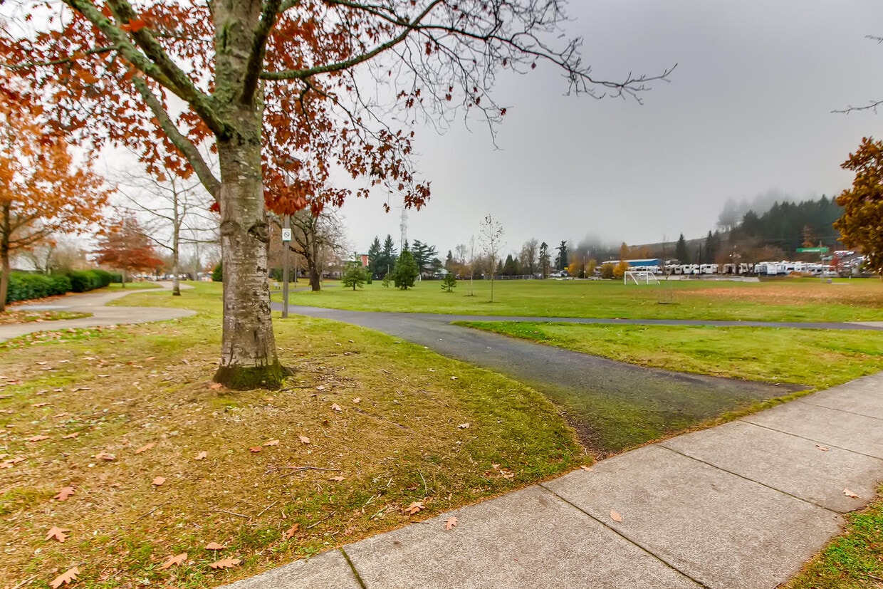 Foto principal - 3840 SE 102nd Ave