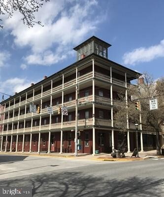 Primary Photo - 11 N Beaver St