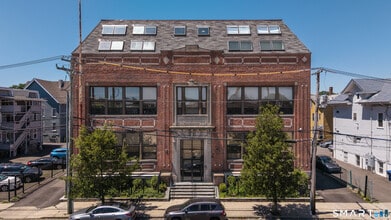 Building Photo - 325 Myrtle Ave
