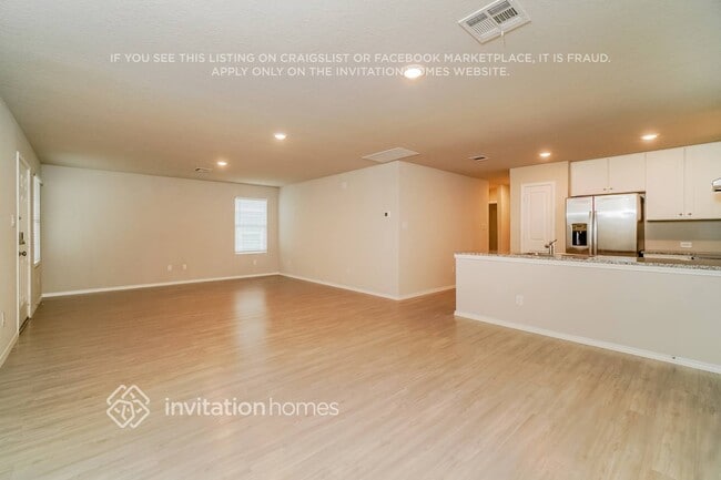 Building Photo - 131 Pasadena Pl