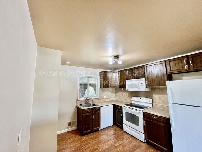 Foto del edificio - 10758 Ogden St