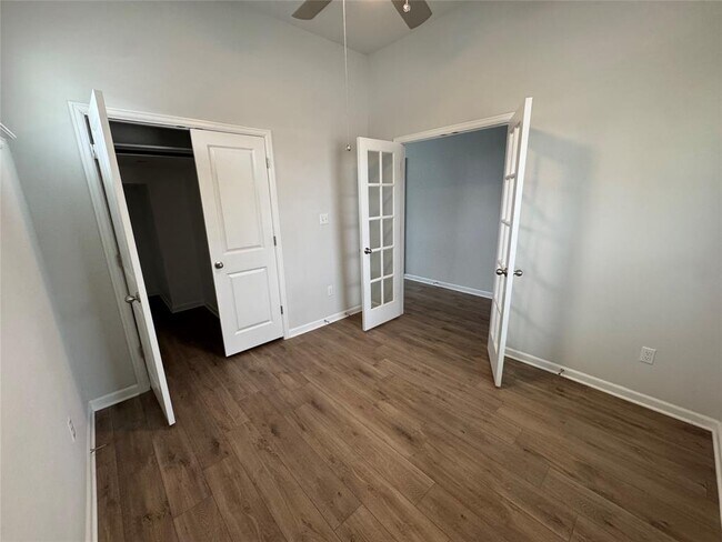 Building Photo - 3000 Chisholm Trail Rd