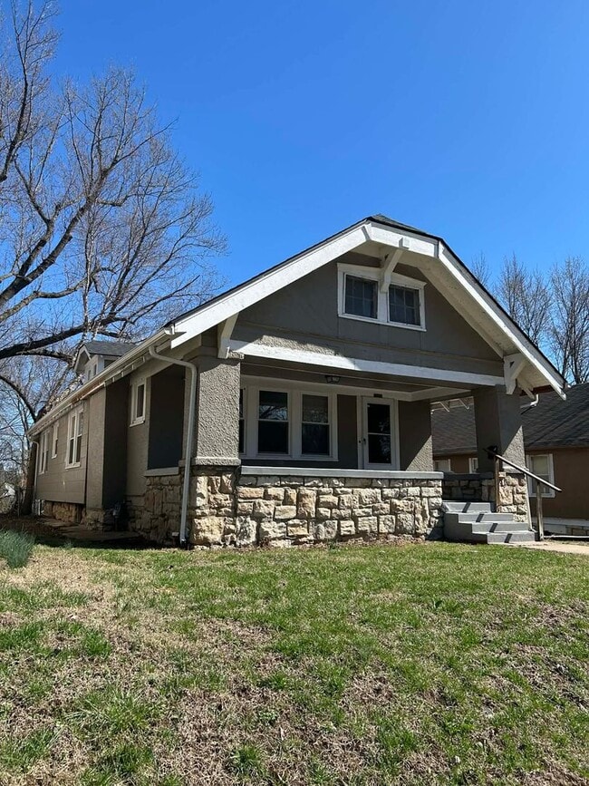 Building Photo - 5715 Michigan Ave