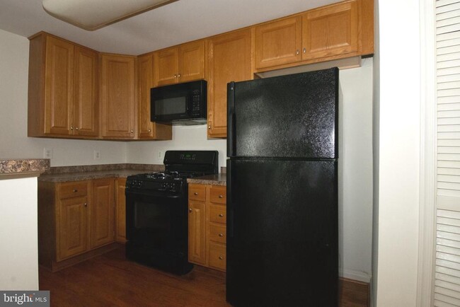 Building Photo - 21197 McFadden Square