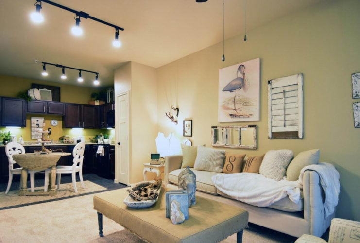 17 E Slaughter Ln, Austin, TX 78744 17 E Slaughter Ln Austin, TX