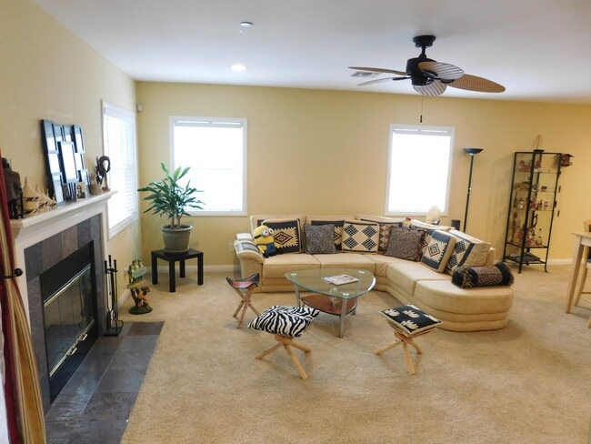 Foto del edificio - 1441 N Naomi St