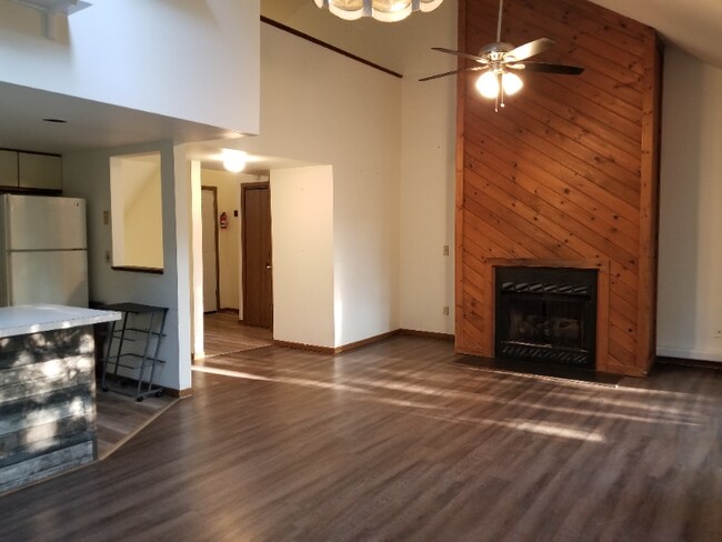 Foto del edificio - 618 Mountain View Way