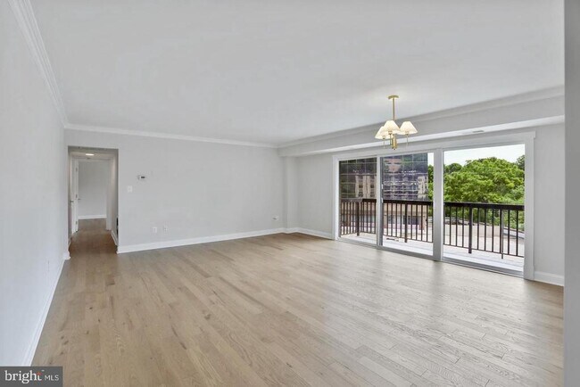 Foto del edificio - 3200 S 28th St