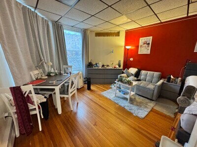 Foto del edificio - 877 Beacon St