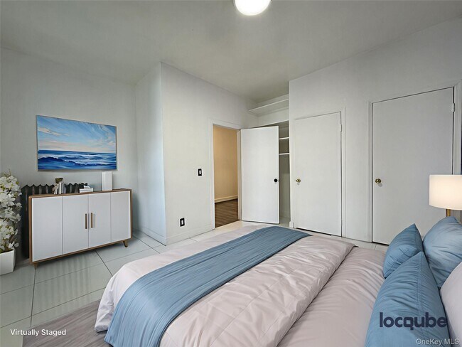 Foto del edificio - 642 E 224th St