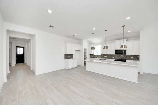 Foto del edificio - 14250 Juniper Breeze Ct