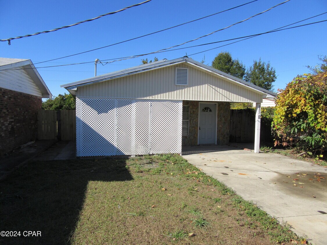 Primary Photo - 237 Helen Ave