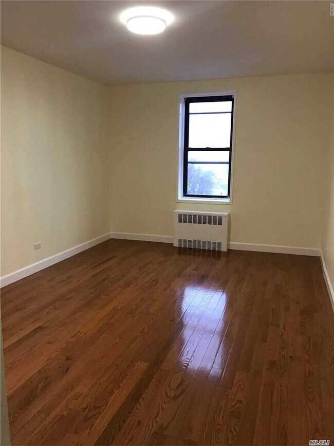 Foto del edificio - 14458-144-60 Sanford Ave