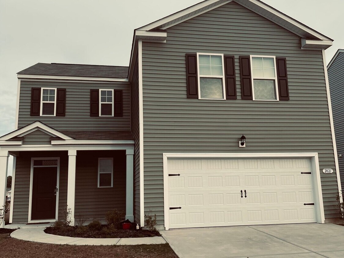 Primary Photo - 4 Bedroom Single Family Home in Myrtle Beach