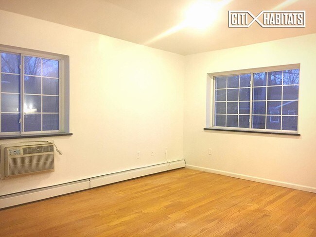 Foto del edificio - 2579 Hollers Ave