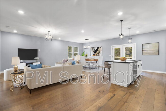 Building Photo - 1316 Gadd Rd