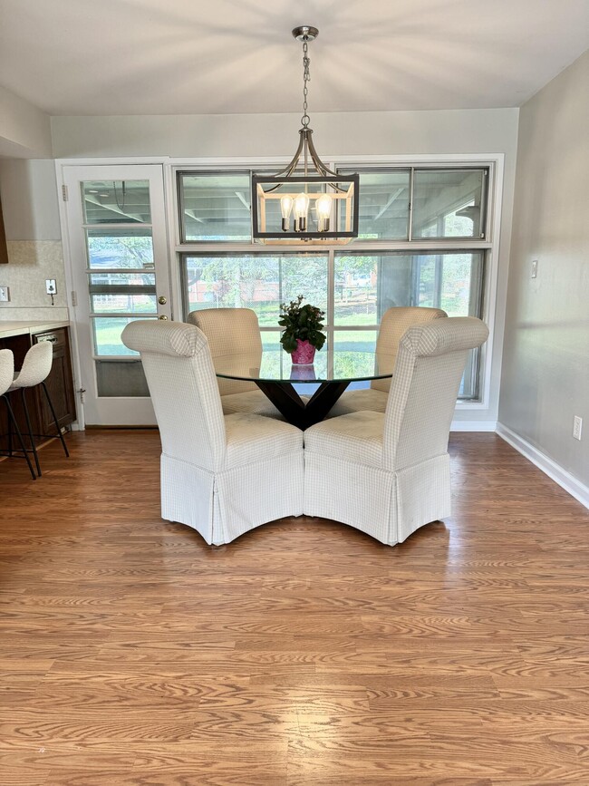 Building Photo - 24461 Willow Ln