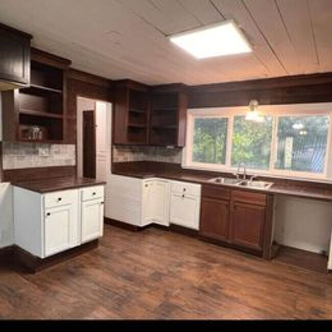 Foto del edificio - Hughes Springs 2 Bedroom Home