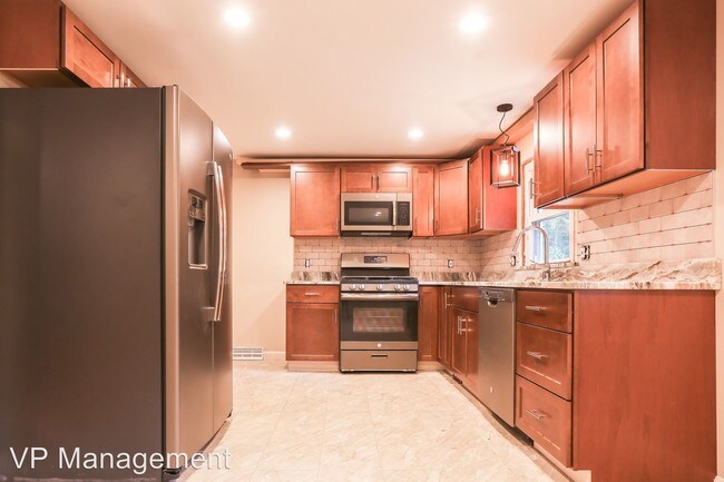Foto del edificio - 4 br, 1.5 bath House - 32 Maryland St